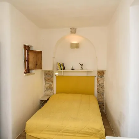 Cinque Stalle 4* Monopoli